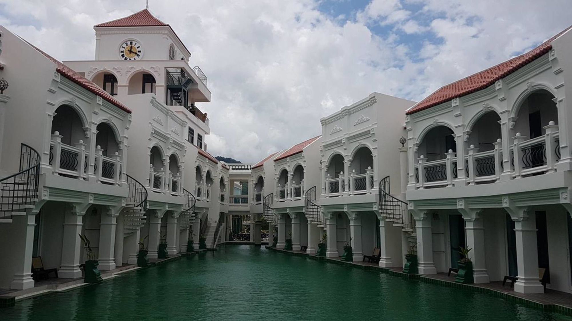 Supicha Pool Access Hotel - Sha Plus Phuket Exterior photo